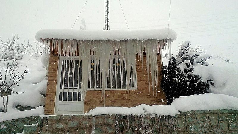 File:Tehran icicles.jpg