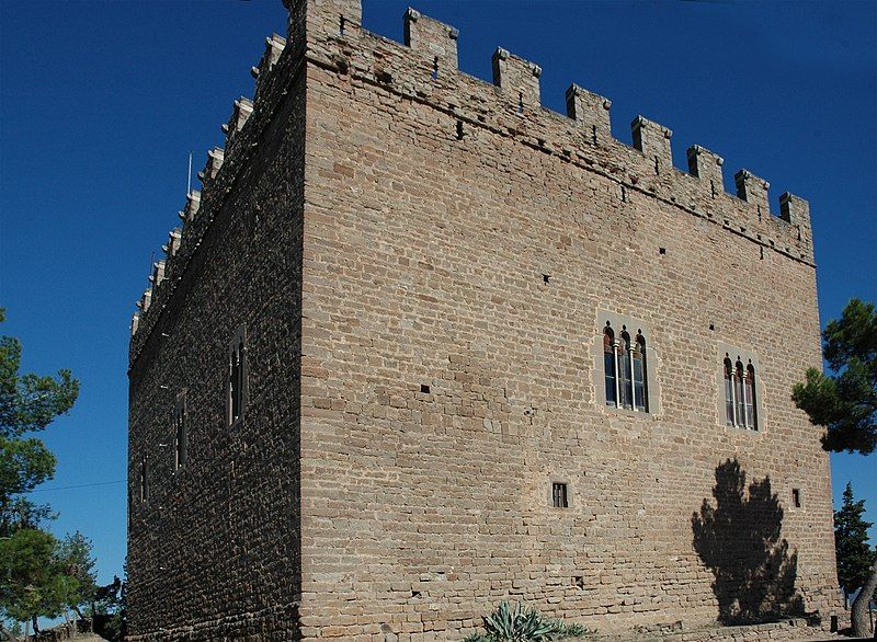 File:Castell de Balsareny.JPG