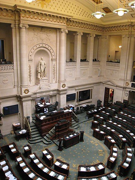 File:Chambre Belgique interieur.jpg