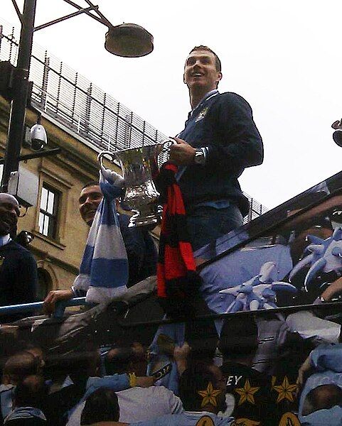 File:Dzeko FA Cup.jpg