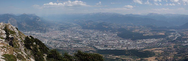 File:Grenoble panoramique.jpg