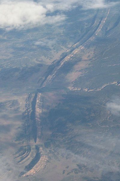 File:Hogback NM.jpg