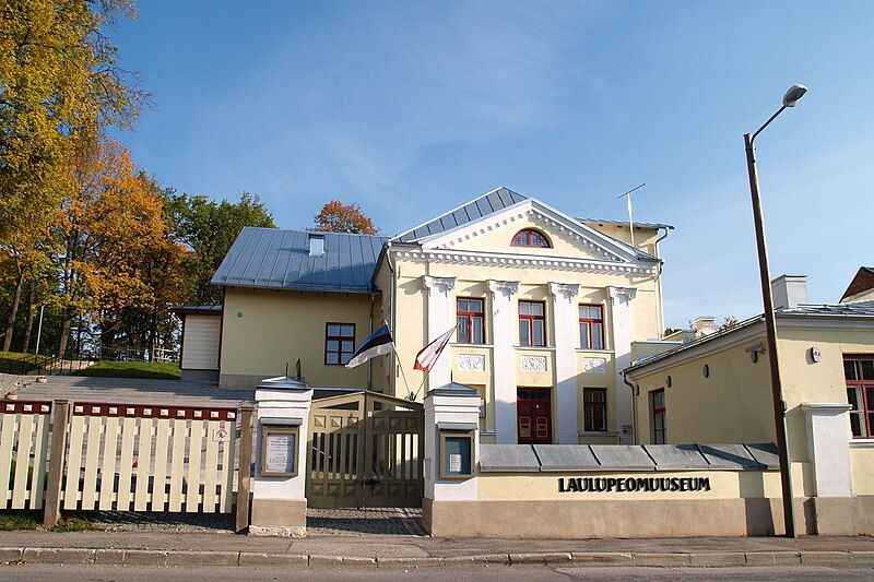 File:Laulupeomuuseum.JPG