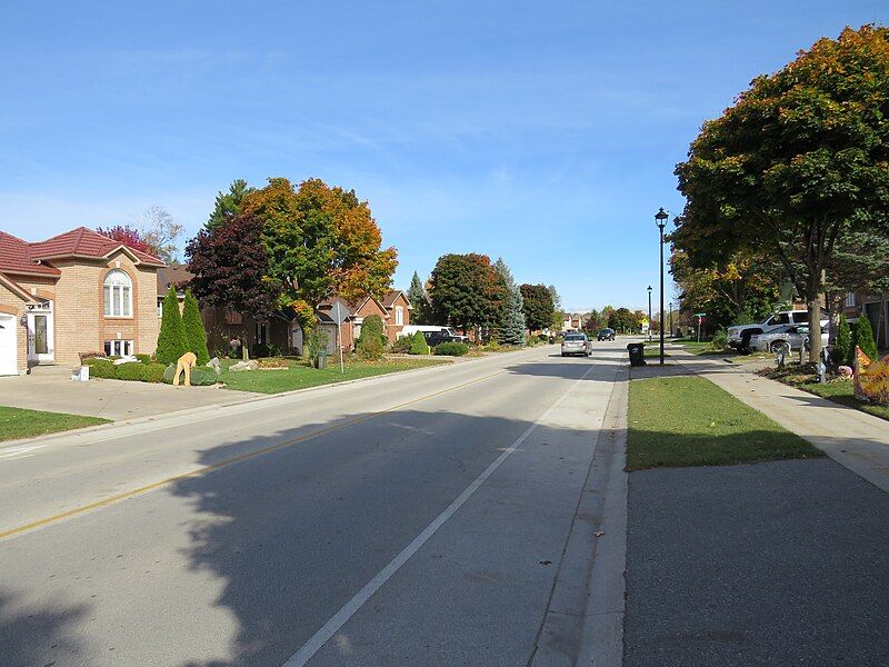 File:Ramblewood Drive Wasaga.jpg