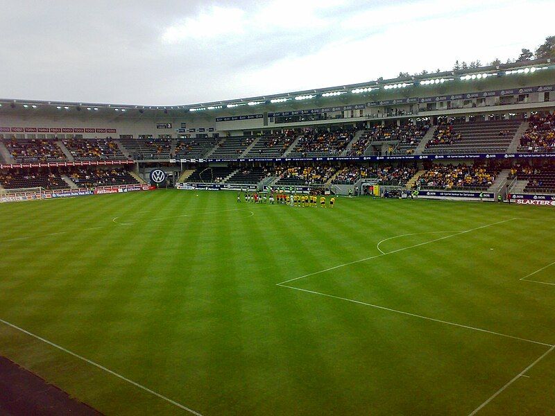 File:Sør Arena 060720085937.jpg