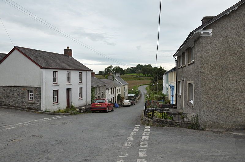 File:Swyddffynnon village.jpg