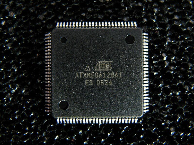 File:AVR ATXMEGA 128A1.JPG