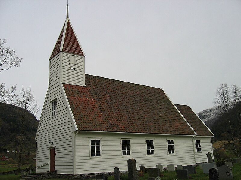 File:Aalhus kyrkje01.JPG