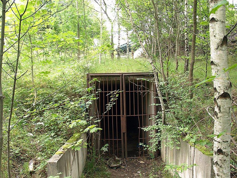 File:Bielsteintunnel.jpg