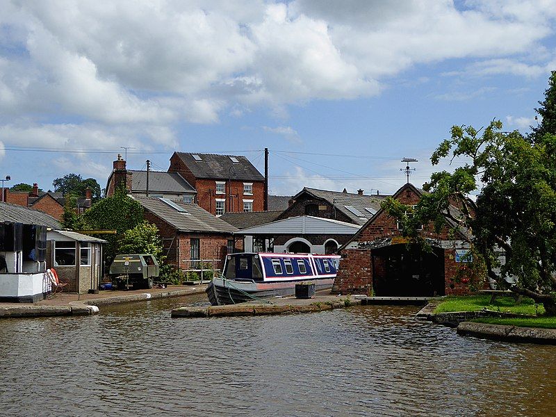 File:Boatyard, Stone.jpg