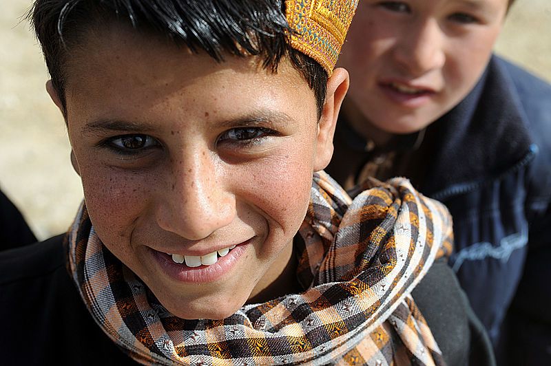 File:Boys in Ghazni.jpg