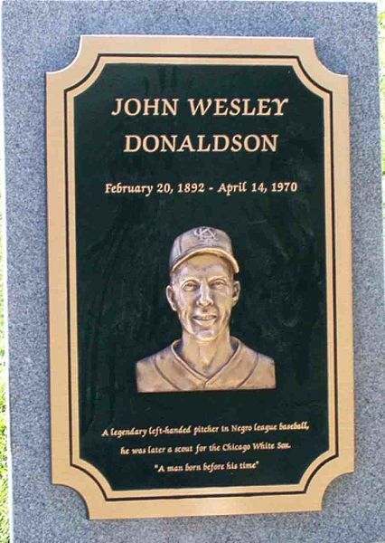 File:Donaldson Grave.jpg