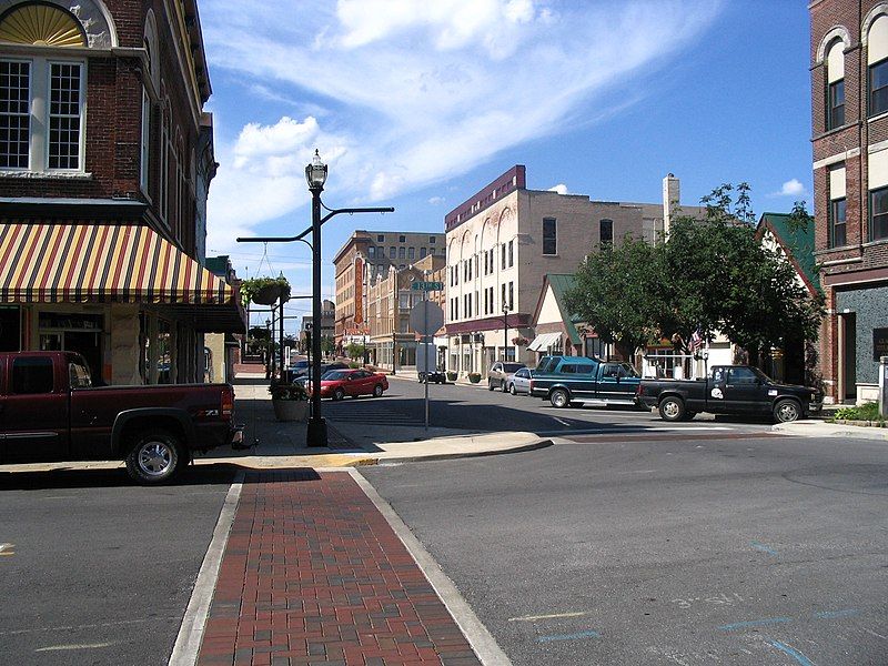 File:Downtown Anderson, Indiana.JPG