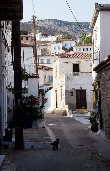 File:Hydra town 03.jpg