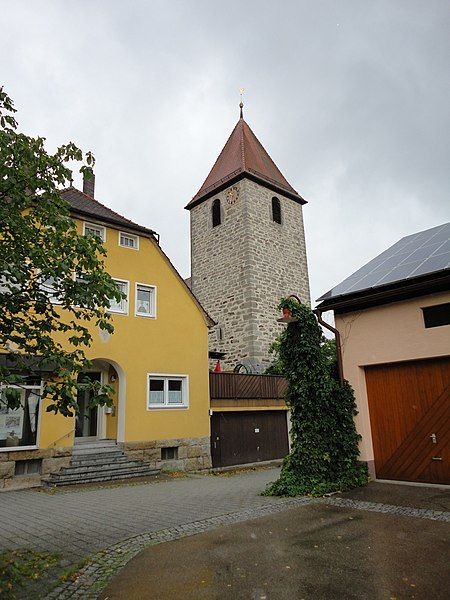 File:Johanneskirche, Leukershausen 2.jpg