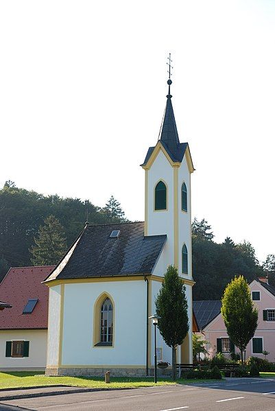 File:Kapelle maierdorf.JPG