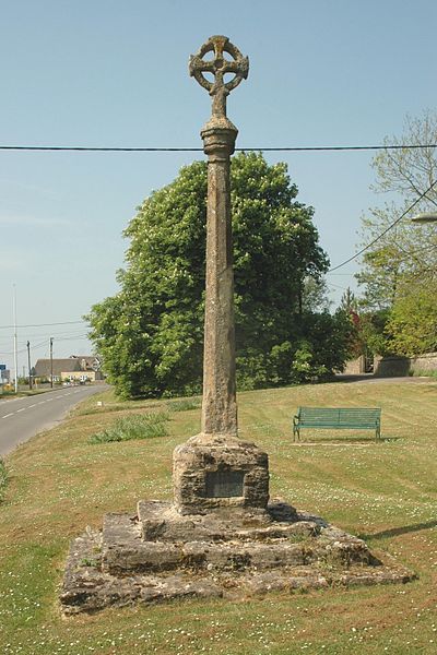 File:Leafield PreachingCross.JPG