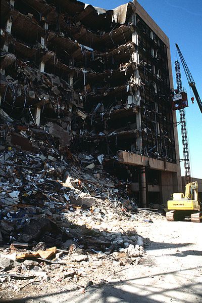 File:Oklahomacitybombing-DF-ST-96-00587.jpg