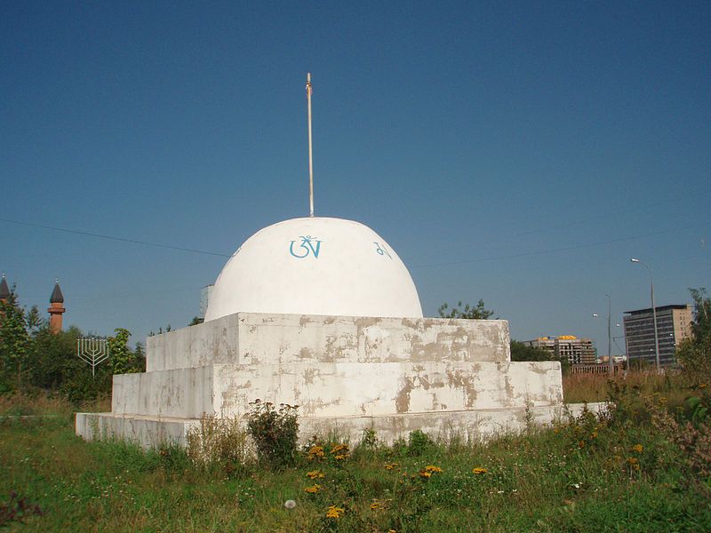 File:Stupa moscow.jpg