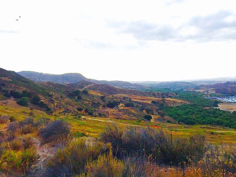 File:Tierra-Rejada-Park-Simi-Valley.jpg