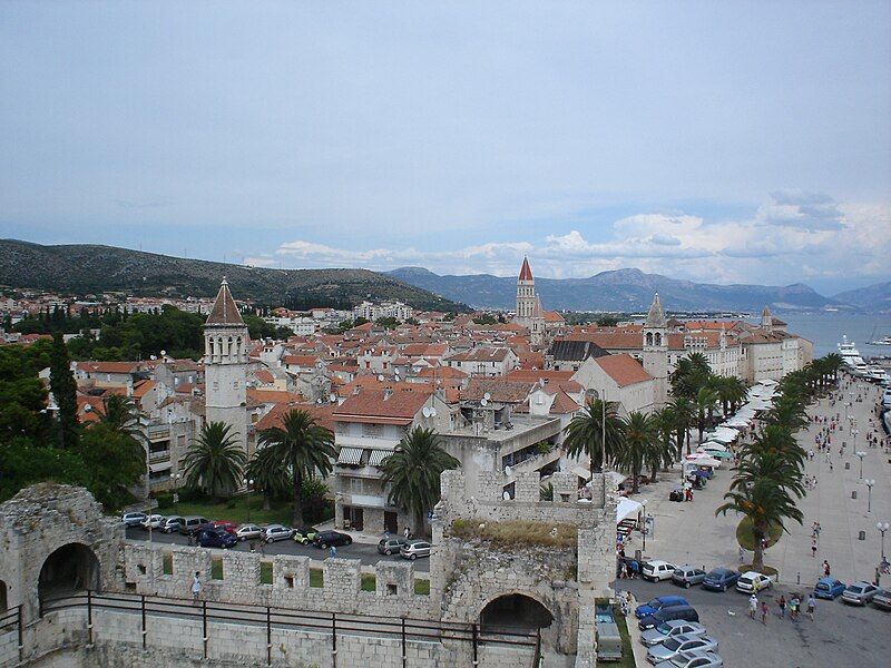 File:Trogir Skyline.JPG