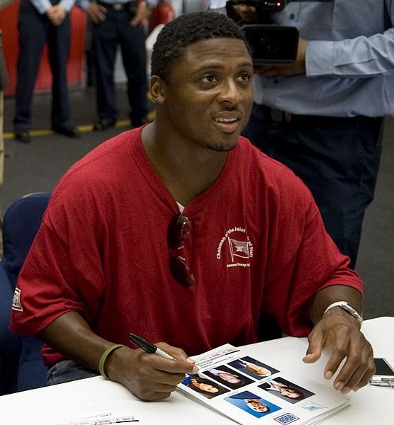 File:Warrick Dunn cropped.jpg