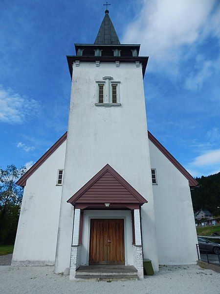 File:Øn kirke.jpg