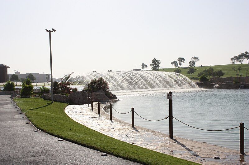 File:Aspire Park Fountain.jpg