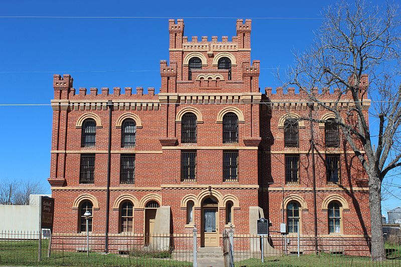 File:Caldwell-county-jail2016-2(lockhart-tx).jpg