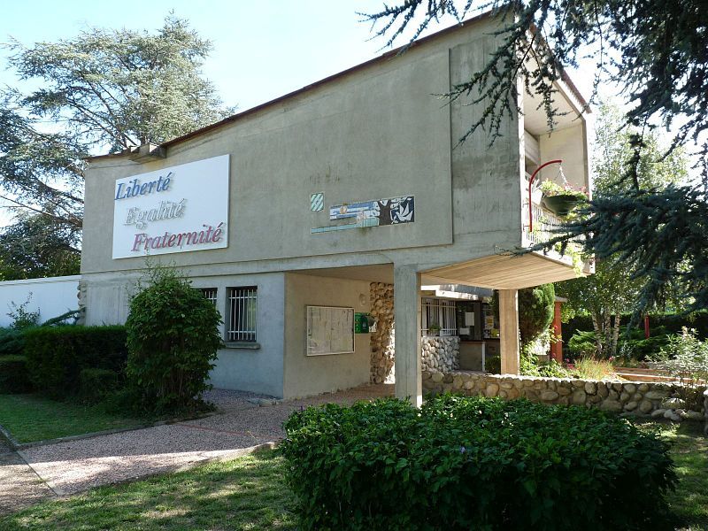 File:Calmont31 mairie.JPG