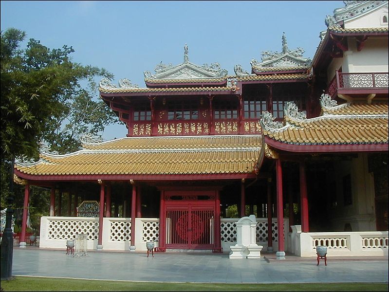 File:Chinese-roof.jpg