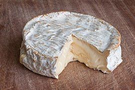 File:Coulommiers lait cru.jpg (2013-09-13)