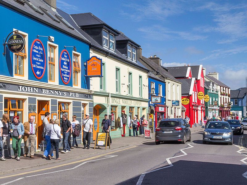 File:Dingle Strand Street.jpg