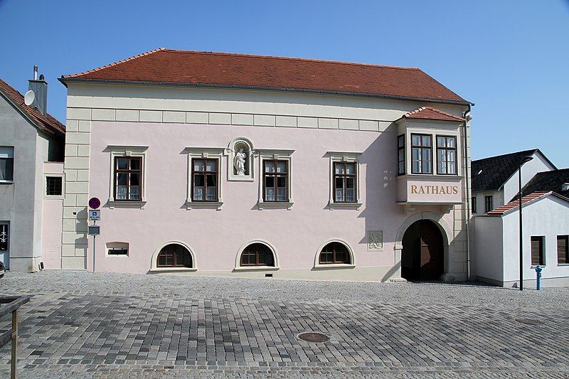 File:Großhöflein - Rathaus.JPG