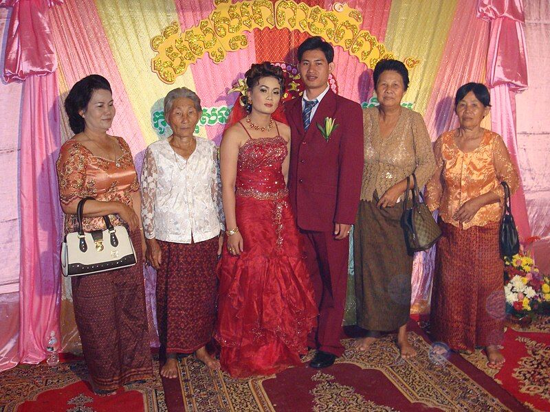 File:Khmerhokkienwedding.JPG