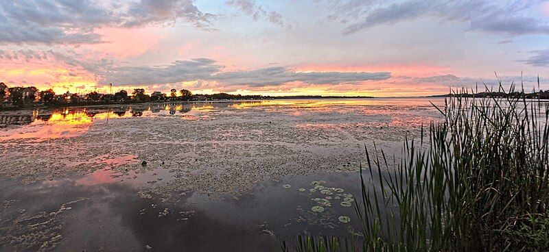 File:Lake Scugog Sundown.jpg