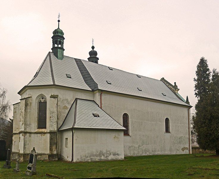 File:Libouchec-Kirche2.jpg