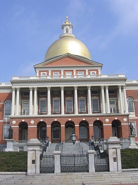 File:MassachusettsCapitol.JPG