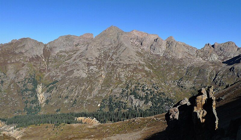 File:Mount Eolus se.jpg