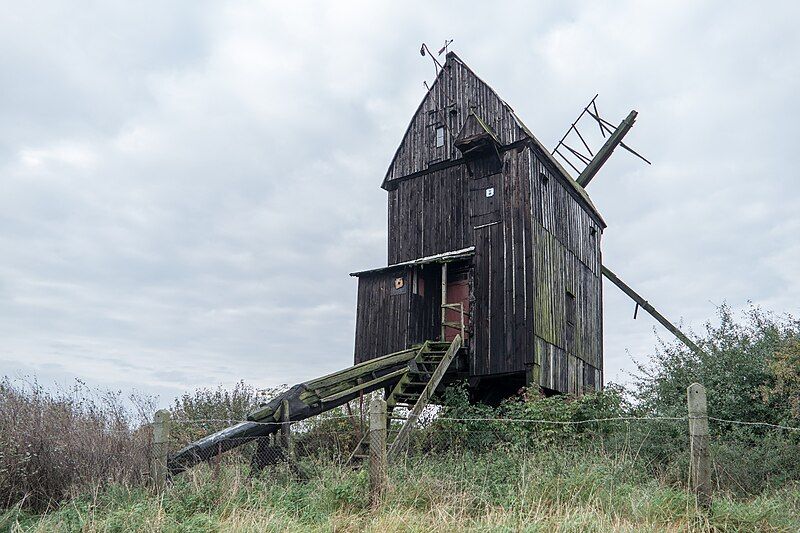 File:Ostingersleben Bockwindmuehle Schernikau-01.jpg