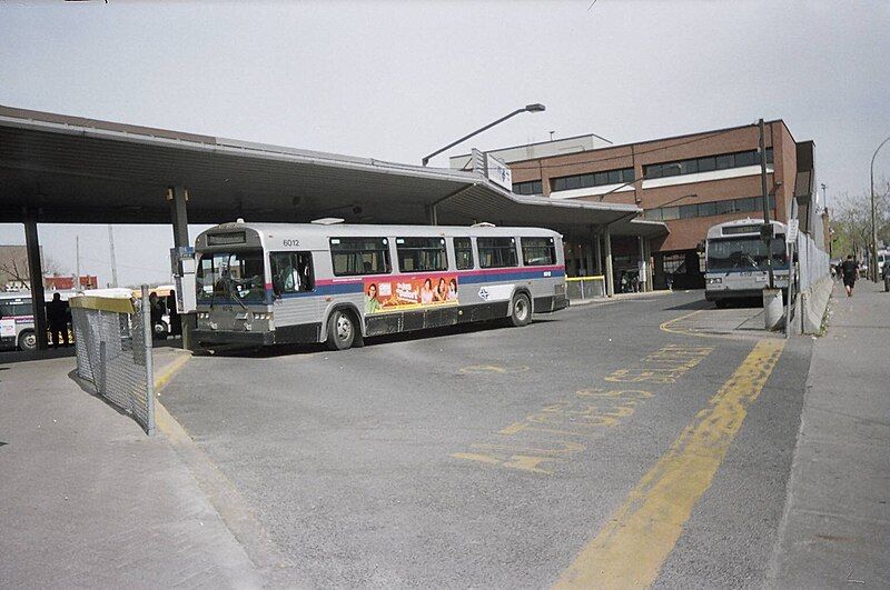 File:Terminus Laval.jpg