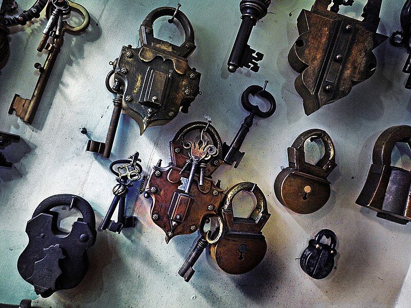 File:TurkishHandmadePadlocks.jpg