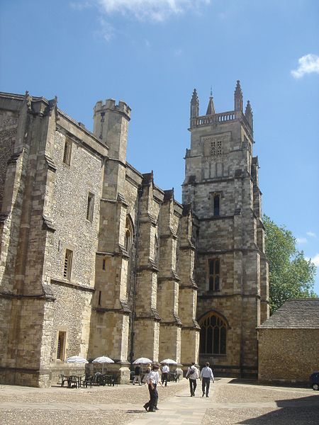 File:Winchester College Chapel.jpg