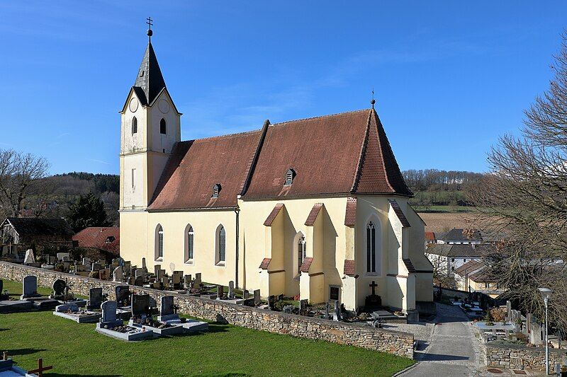 File:Zelking - Kirche.JPG