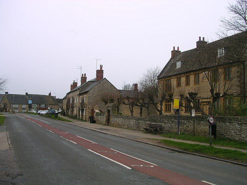 File:Aynho.JPG