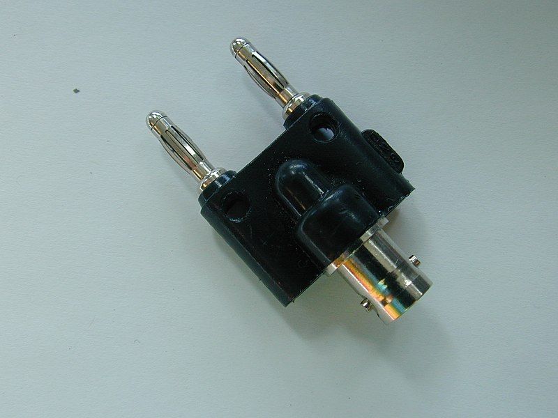 File:Banana plug adapter.JPG