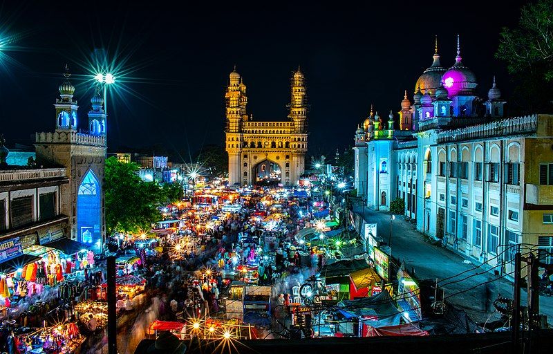 File:Charminar Ramzan Nights.jpg