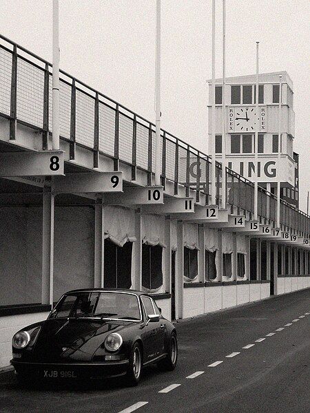 File:Goodwood Circuit pits.jpg