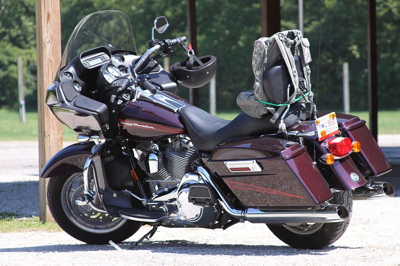 File:Harley-Davdison Road Glide.jpg