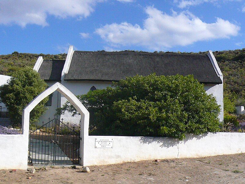 File:Interdenominational-church-barrydale.jpg